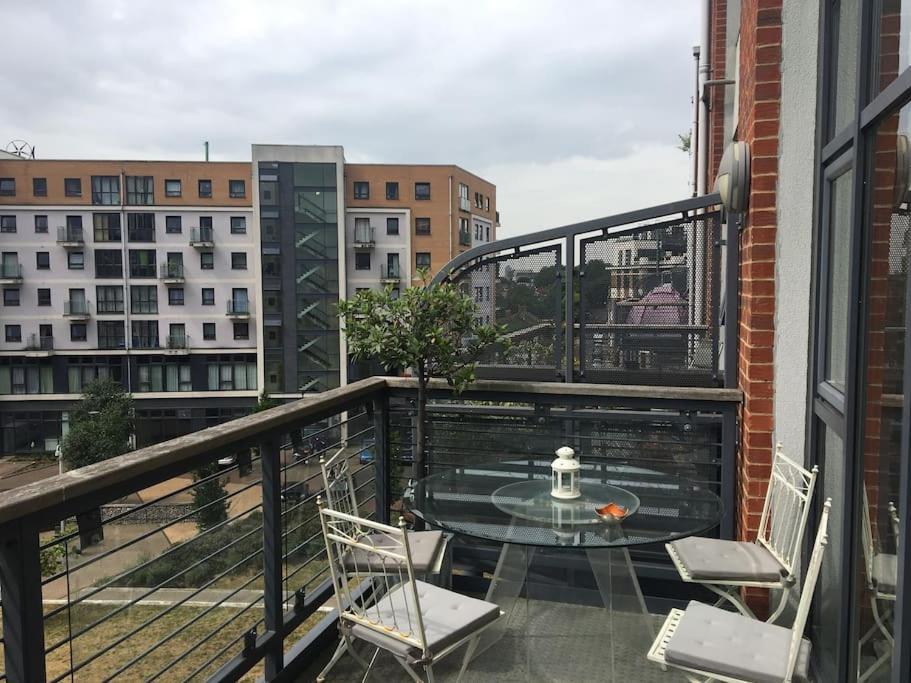 Fantastic New York Style Loft Apartment. London Exterior photo